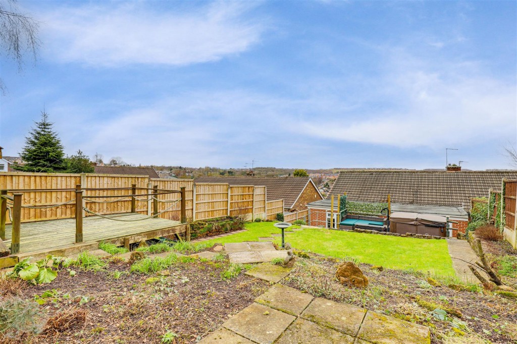 Chesterfield Avenue, Gedling, Nottinghamshire, NG4 4GE