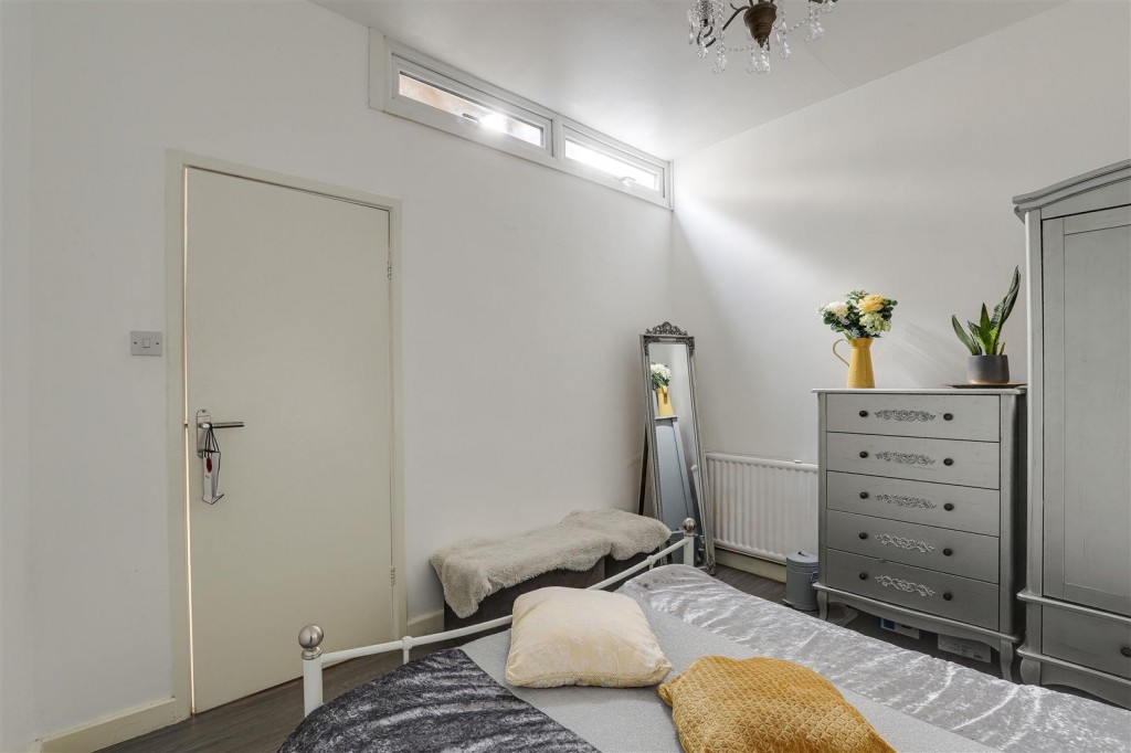 Lenton Court, Lenton Avenue, The Park, Nottinghamshire, NG7 1DZ