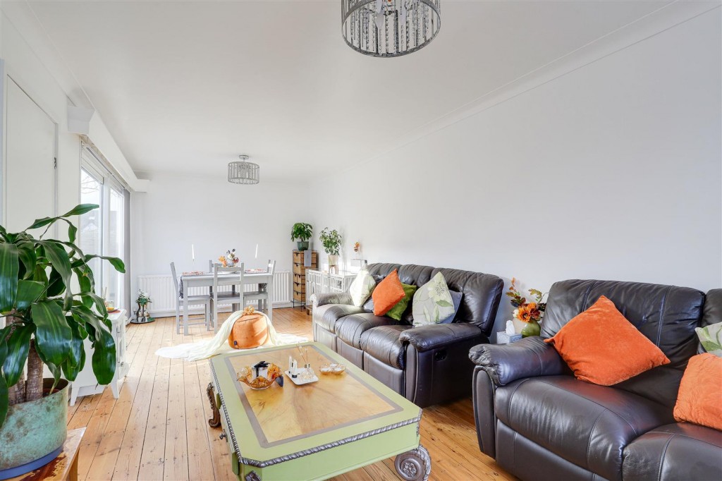 Lenton Court, Lenton Avenue, The Park, Nottinghamshire, NG7 1DZ