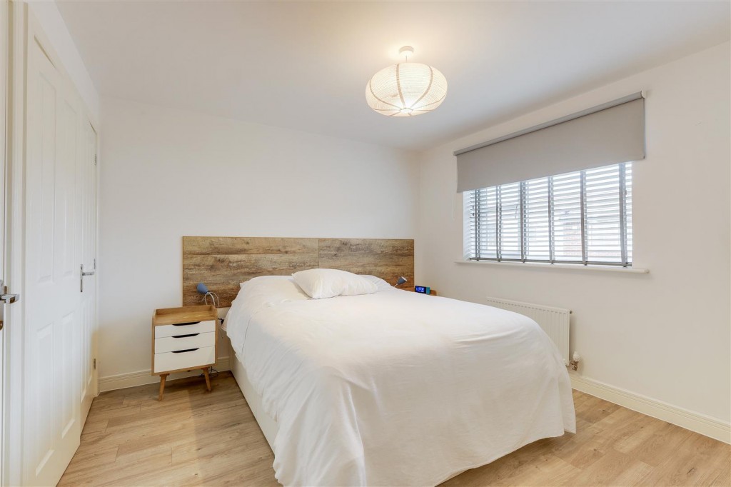 Autumn Way, Beeston, Nottinghamshire, NG9 2JW