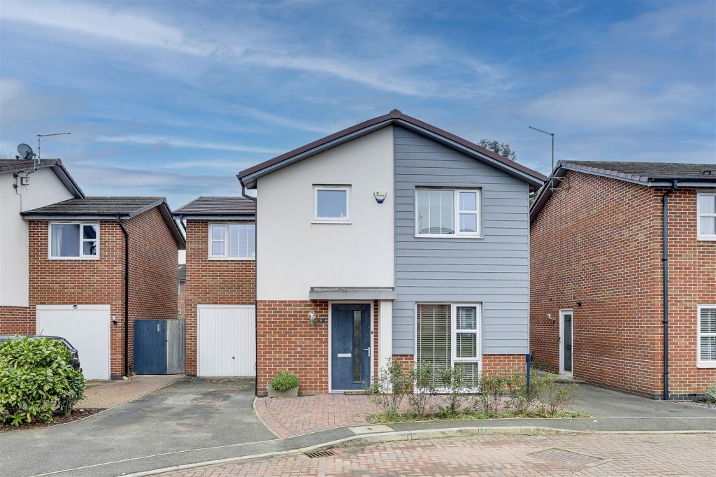 Autumn Way, Beeston, Nottinghamshire, NG9 2JW