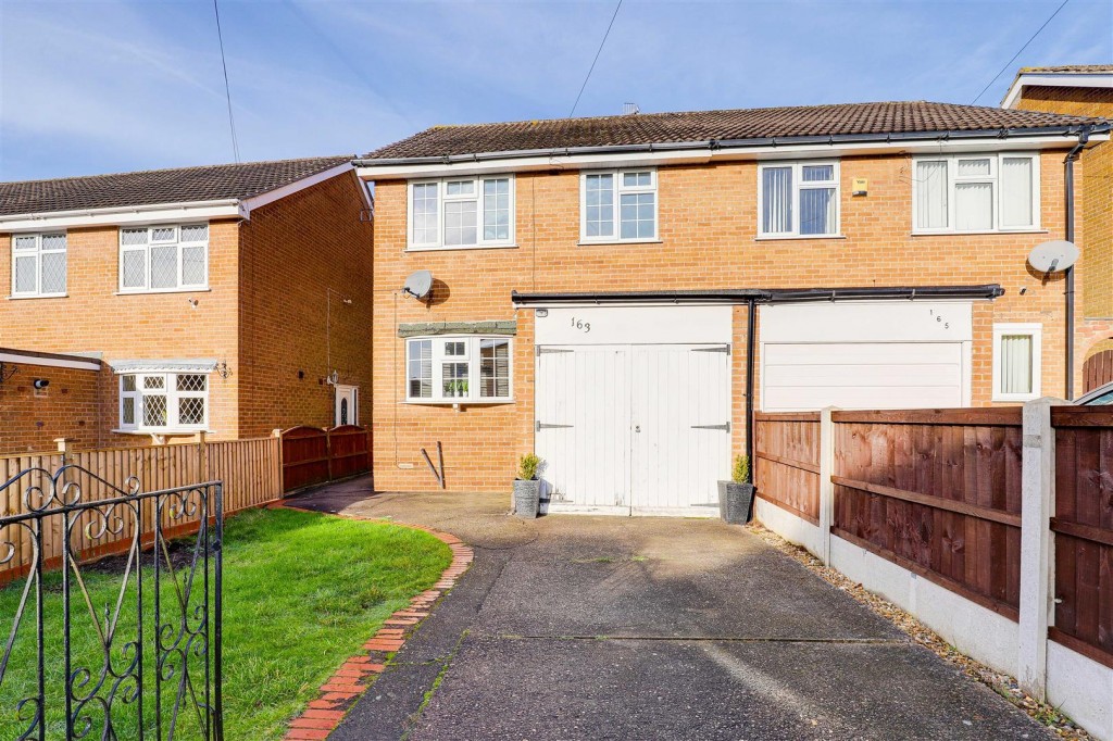 Worrall Avenue, Arnold, Nottinghamshire, NG5 7GJ