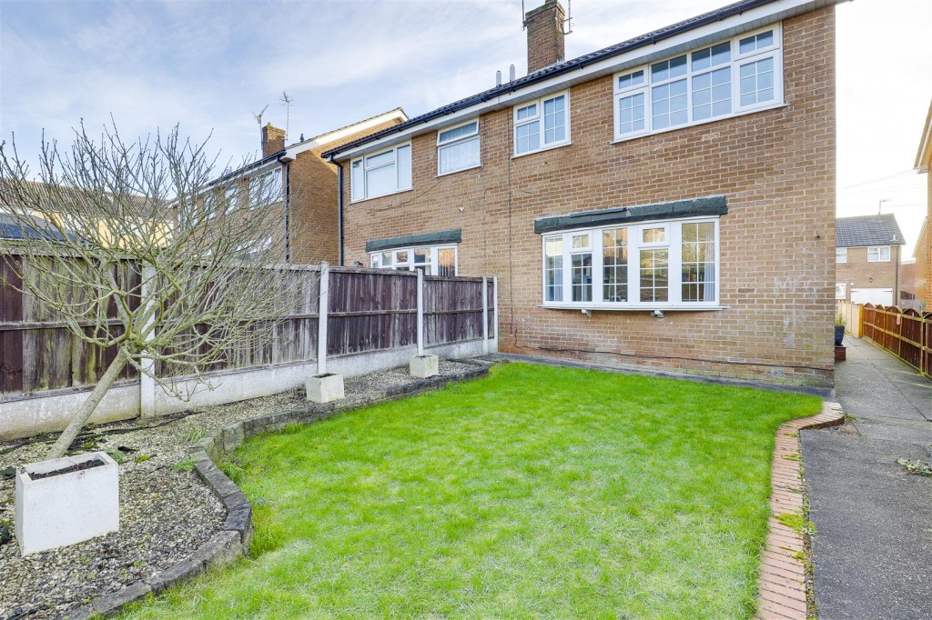 Worrall Avenue, Arnold, Nottinghamshire, NG5 7GJ