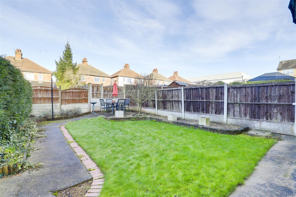 Worrall Avenue, Arnold, Nottinghamshire, NG5 7GJ