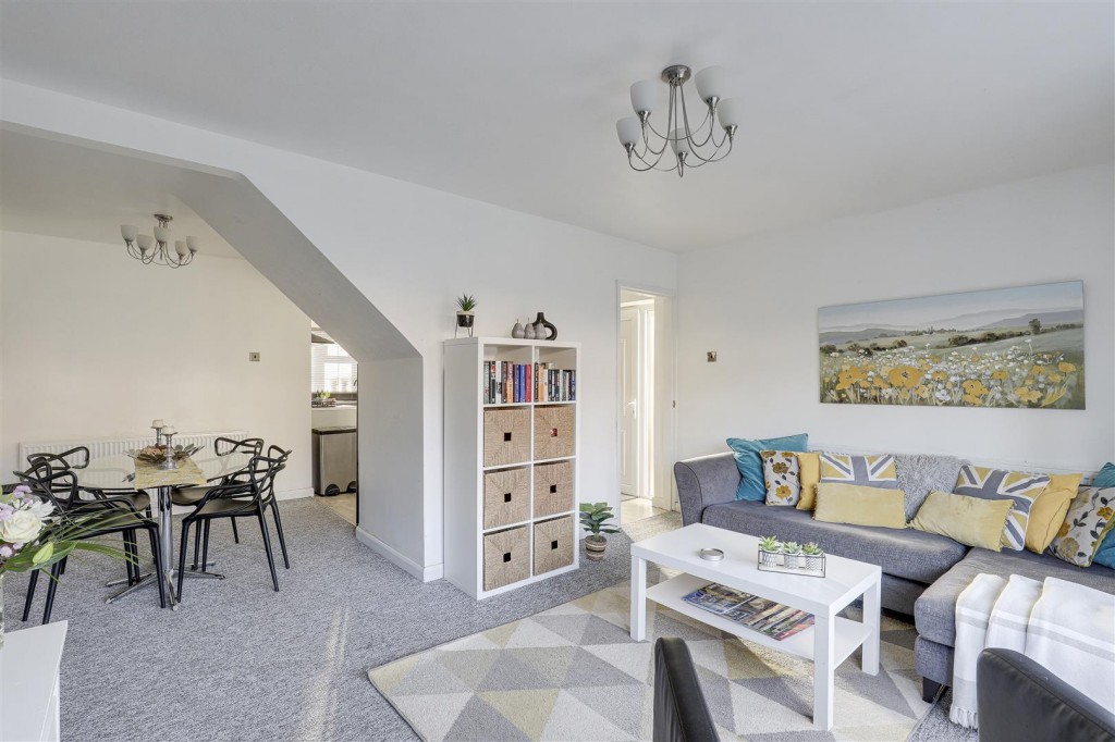 Worrall Avenue, Arnold, Nottinghamshire, NG5 7GJ