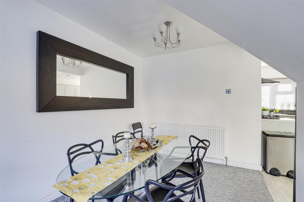 Worrall Avenue, Arnold, Nottinghamshire, NG5 7GJ