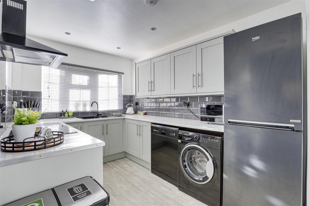 Worrall Avenue, Arnold, Nottinghamshire, NG5 7GJ