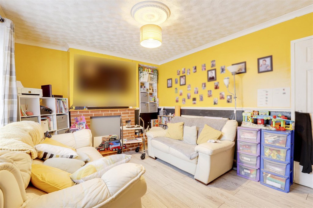 Grindon Crescent, Bulwell, Nottinghamshire, NG6 8BP