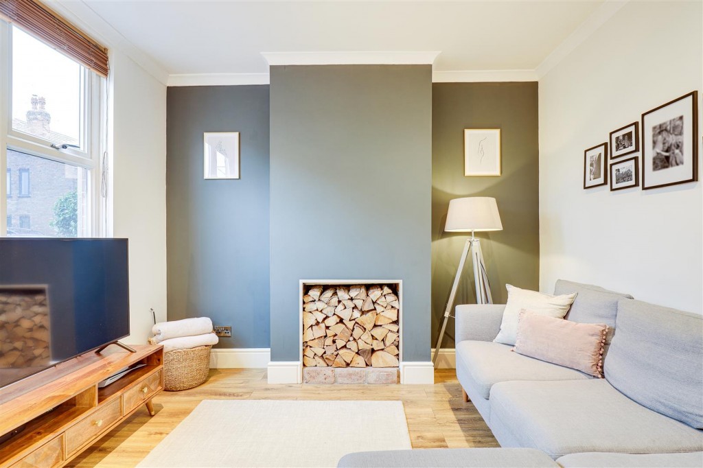 Furlong Avenue, Arnold, Nottinghamshire, NG5 7AS