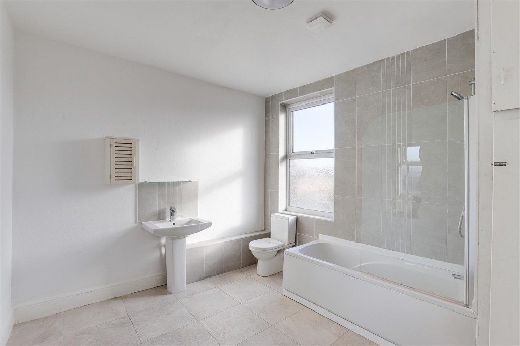 Sherbrook Terrace, Daybrook, Nottinghamshire, NG5 6BY