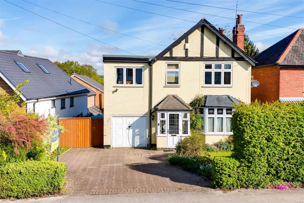 Sandfield Road, Arnold, Nottinghamshire, NG5 6QA