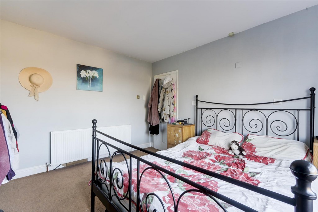 Sandfield Road, Arnold, Nottinghamshire, NG5 6QA