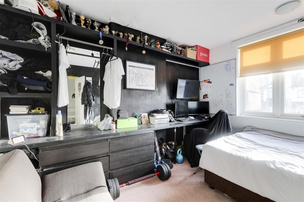 Sandfield Road, Arnold, Nottinghamshire, NG5 6QA