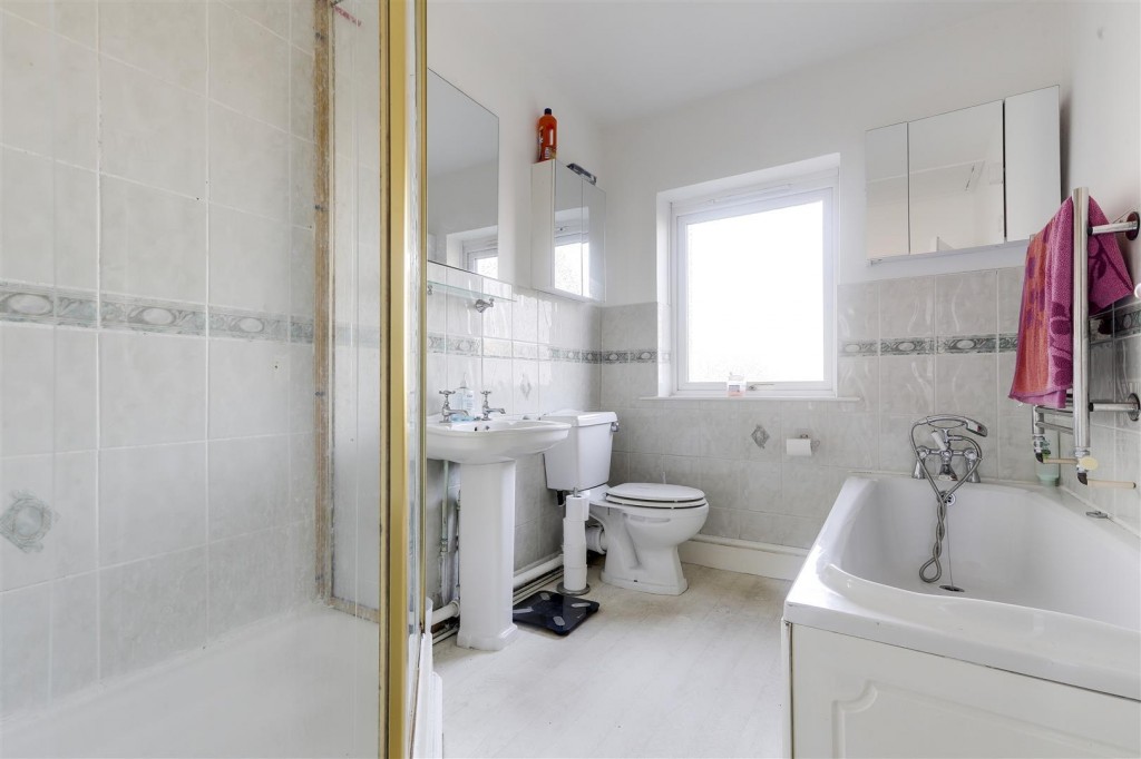 Sandfield Road, Arnold, Nottinghamshire, NG5 6QA