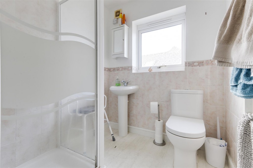 Sandfield Road, Arnold, Nottinghamshire, NG5 6QA