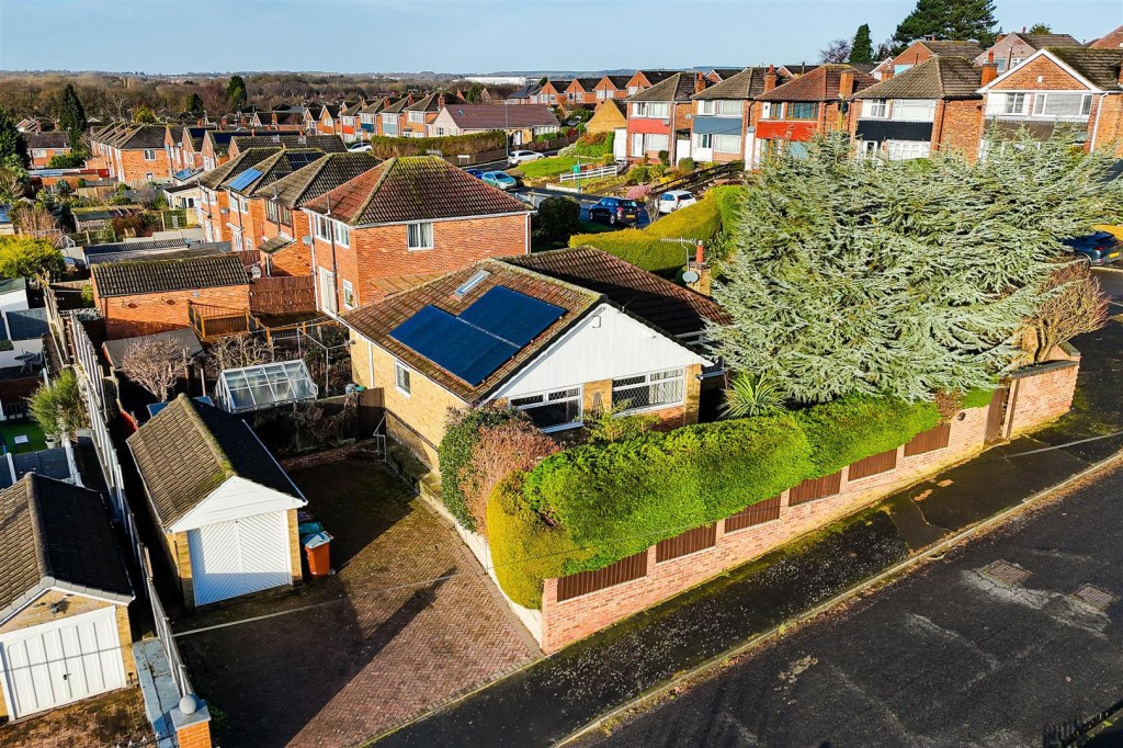 Abbotsbury Close, Rise Park, Nottinghamshire, NG5 5AL