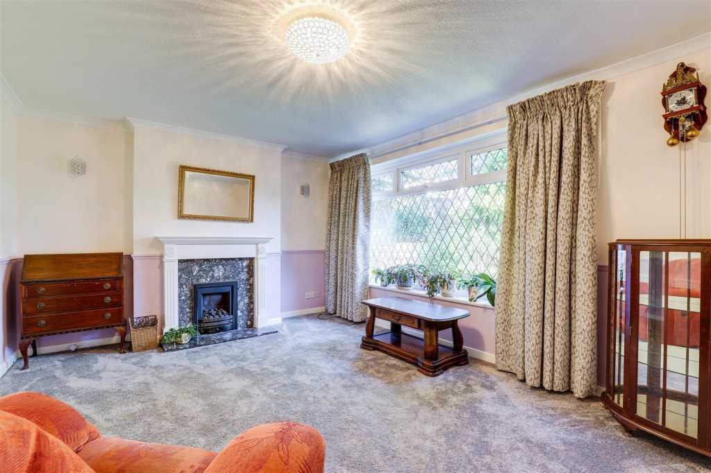 Abbotsbury Close, Rise Park, Nottinghamshire, NG5 5AL