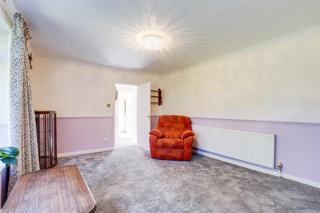 Abbotsbury Close, Rise Park, Nottinghamshire, NG5 5AL