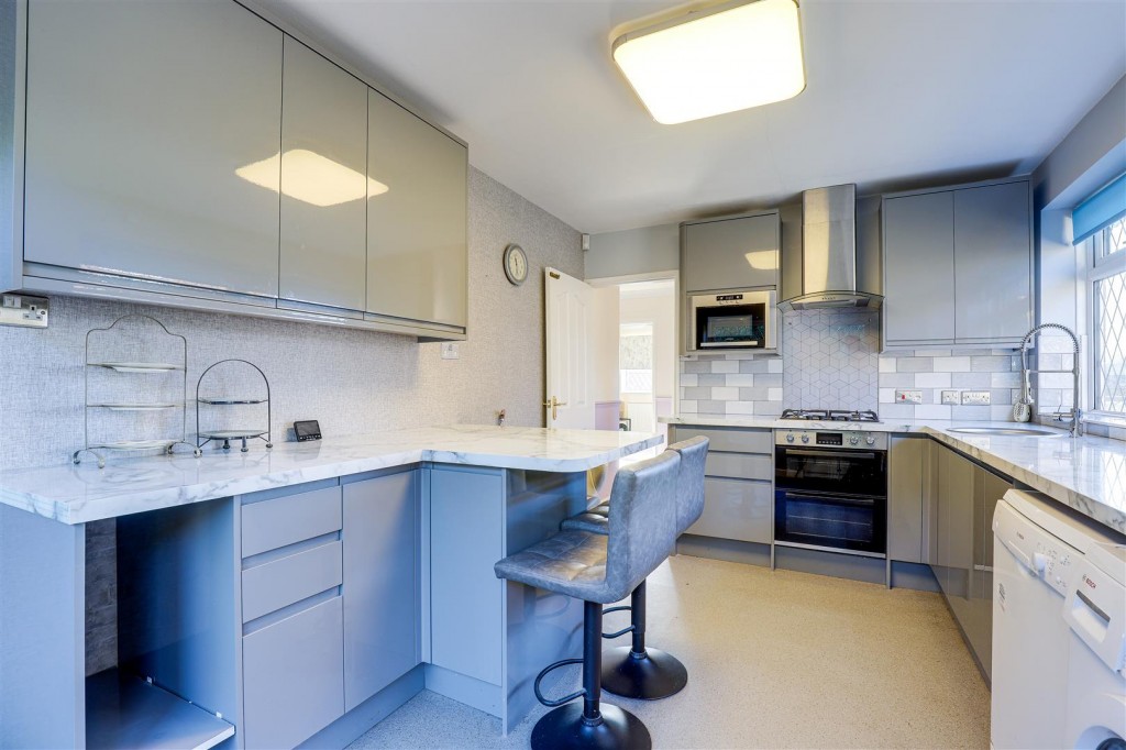 Abbotsbury Close, Rise Park, Nottinghamshire, NG5 5AL
