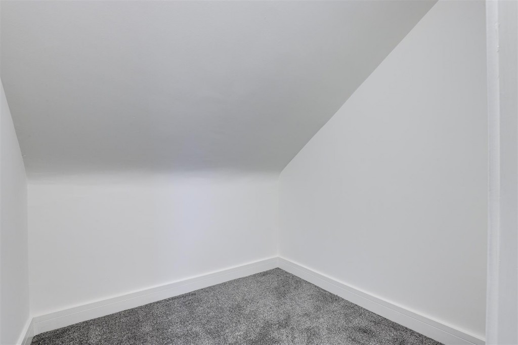 Greenwood Road, Bakersfield, Nottinghamshire, NG3 7AE