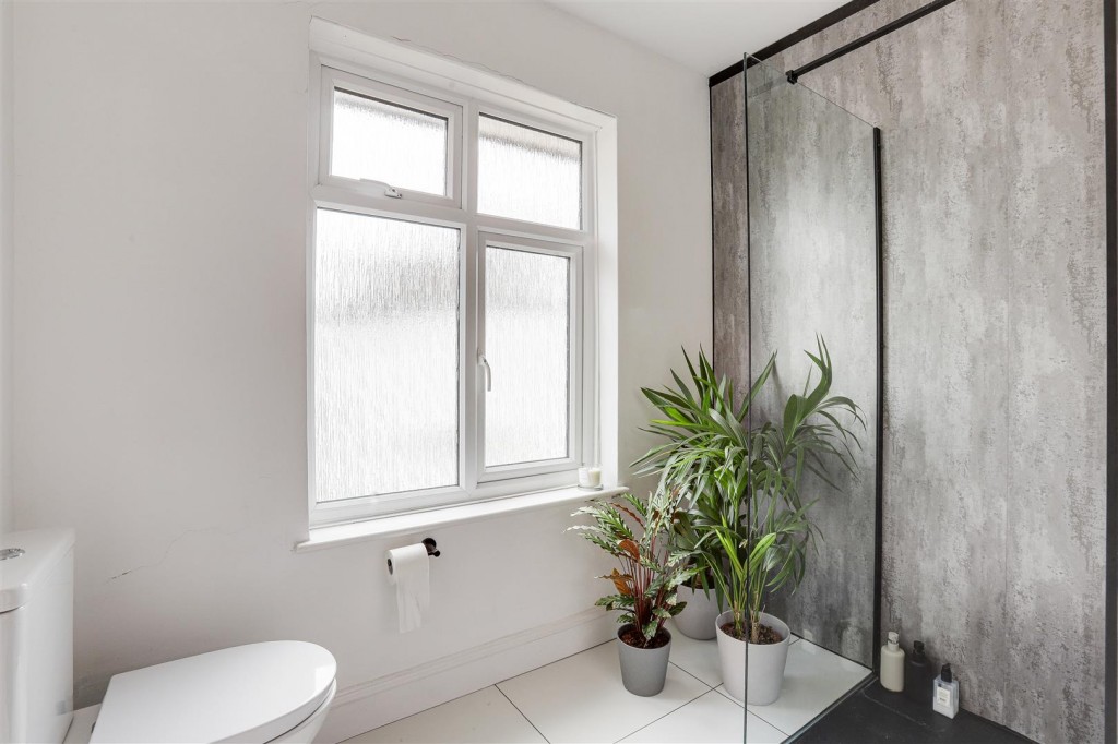 Wilford Lane, Wilford, Nottinghamdhire, NG11 7AX
