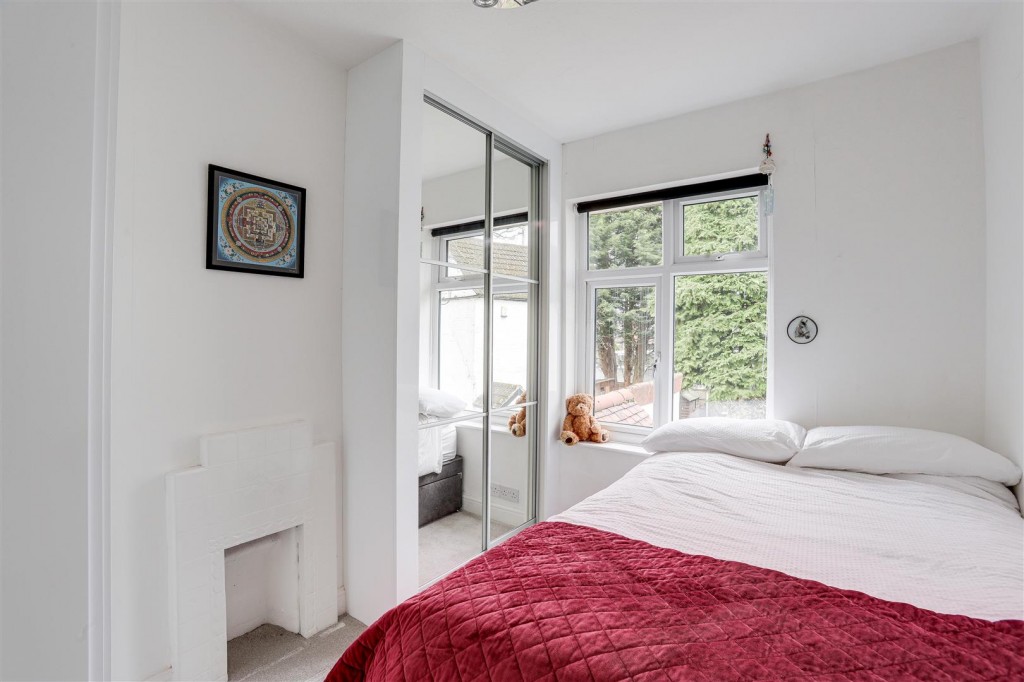 Wilford Lane, Wilford, Nottinghamdhire, NG11 7AX