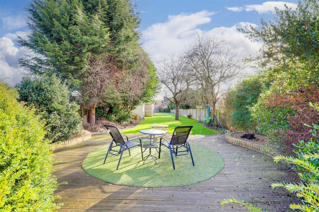 Papplewick Lane, Hucknall, Nottinghamshire, NG15 8EG