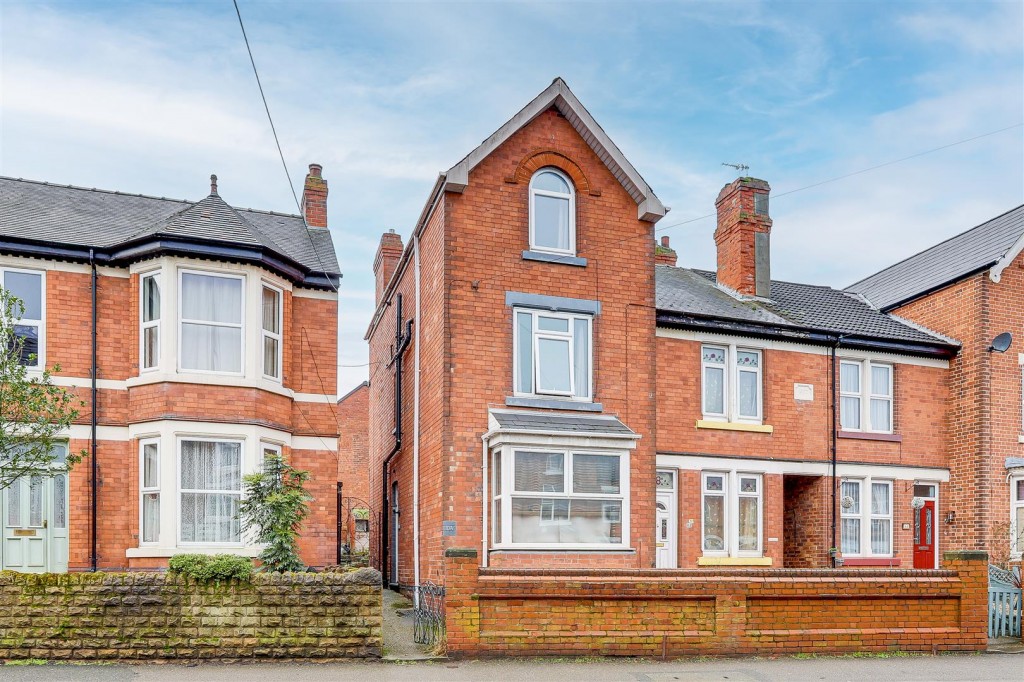 Portland Road, Hucknall, Nottinghamshire, NG15 7SN