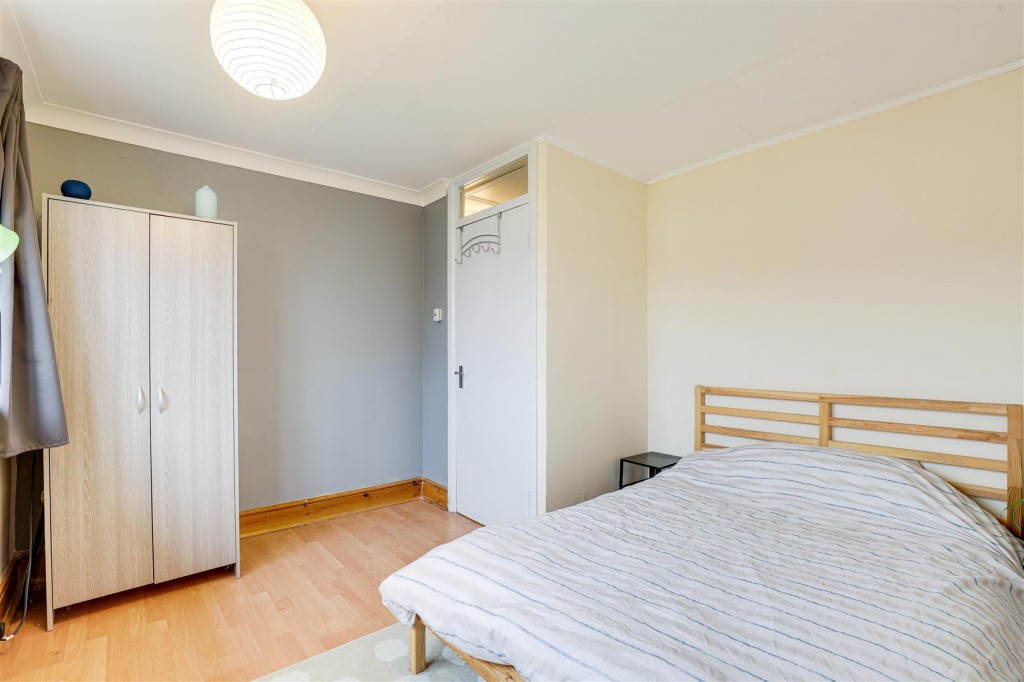 Bradley Walk, Clifton, Nottinghamshire, NG11 9BJ