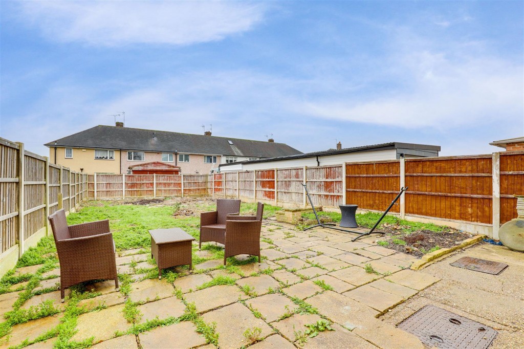 Bradley Walk, Clifton, Nottinghamshire, NG11 9BJ