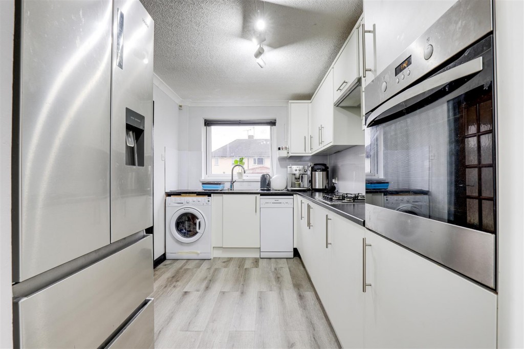 Bradley Walk, Clifton, Nottinghamshire, NG11 9BJ