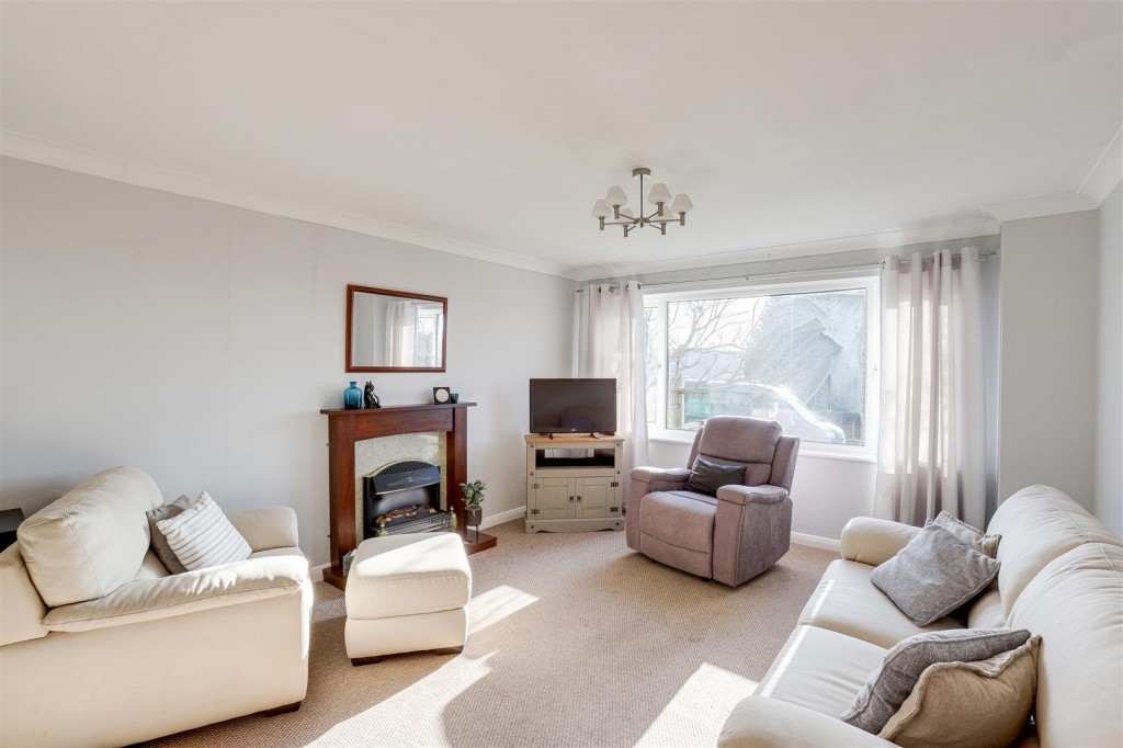 Shaldon Close, Rise Park, Nottinghamshire, NG5 5EN
