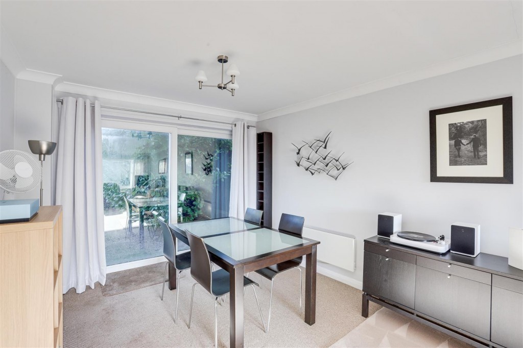 Shaldon Close, Rise Park, Nottinghamshire, NG5 5EN