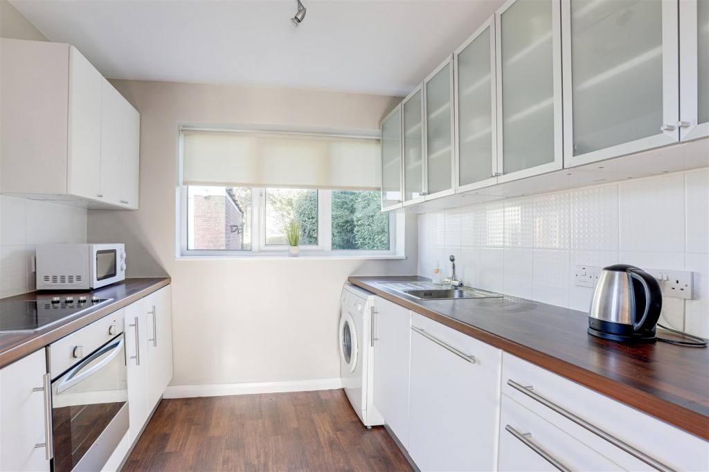Shaldon Close, Rise Park, Nottinghamshire, NG5 5EN
