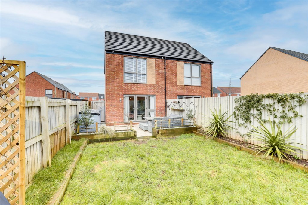 Harker Close, Hucknall, Nottinghamshire, NG15 6XF