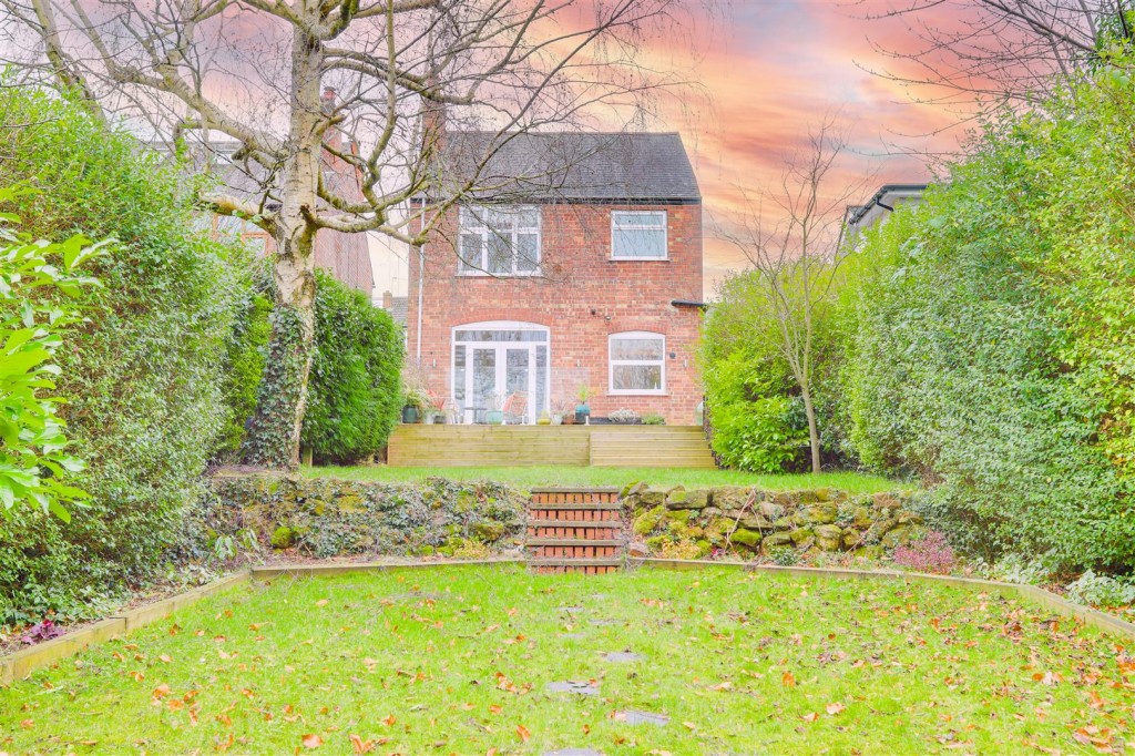Breckhill Road, Woodthorpe, Nottinghamshire, NG5 4GQ