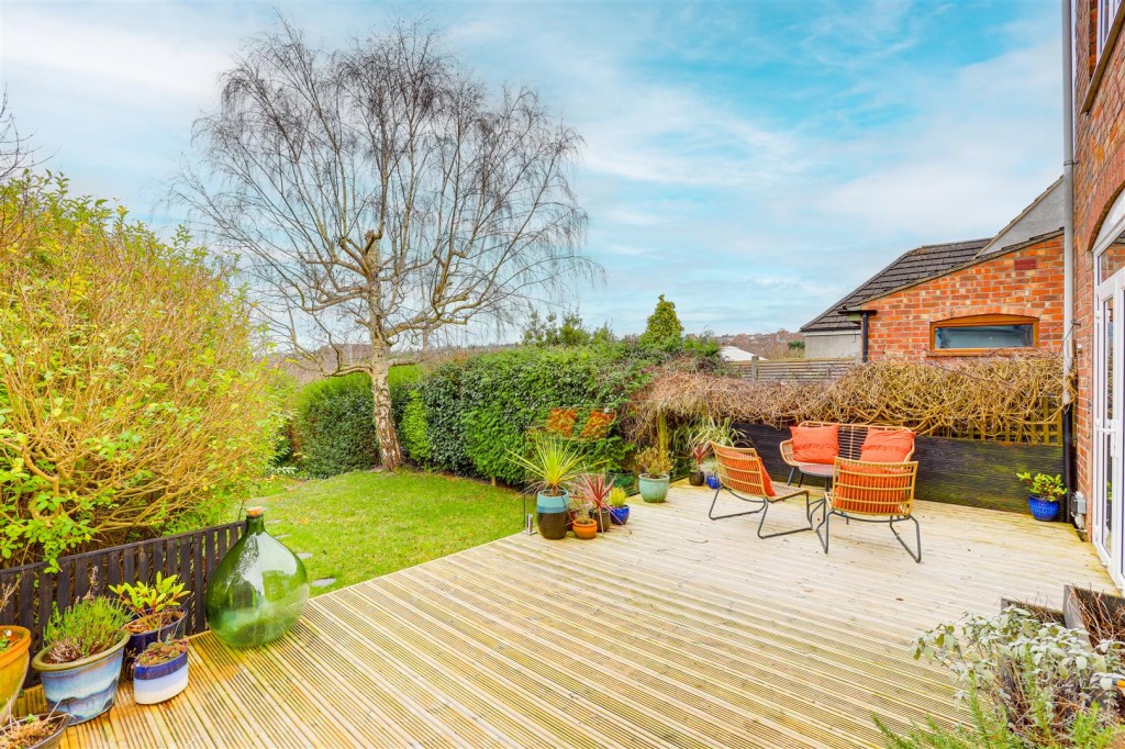 Breckhill Road, Woodthorpe, Nottinghamshire, NG5 4GQ