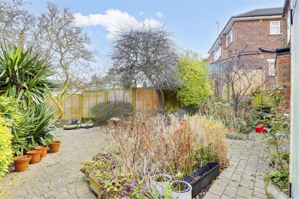 Laughton Avenue, West Bridgford, Nottinghamshire, NG2 7GJ