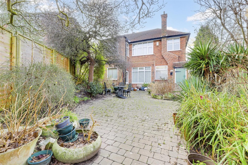 Laughton Avenue, West Bridgford, Nottinghamshire, NG2 7GJ