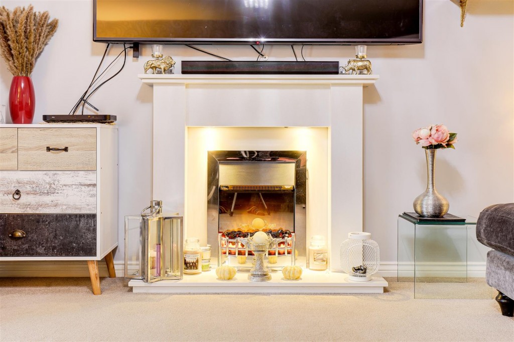 Axmouth Drive, Mapperley, Nottinghamshire, NG3 5SX