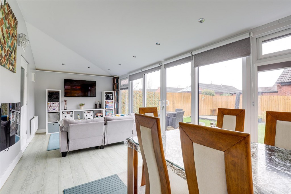 Axmouth Drive, Mapperley, Nottinghamshire, NG3 5SX