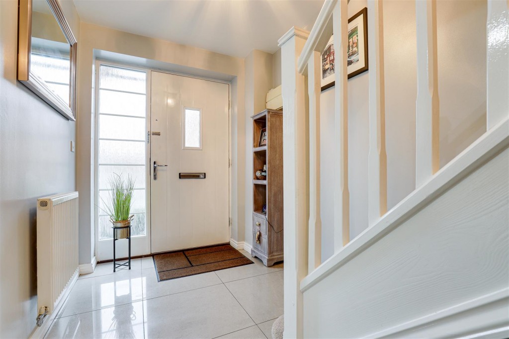 Axmouth Drive, Mapperley, Nottinghamshire, NG3 5SX