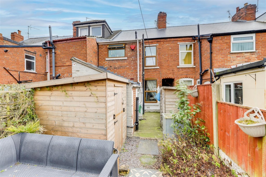 Charles Street, Hucknall, Nottinghamshire, NG15 7FL