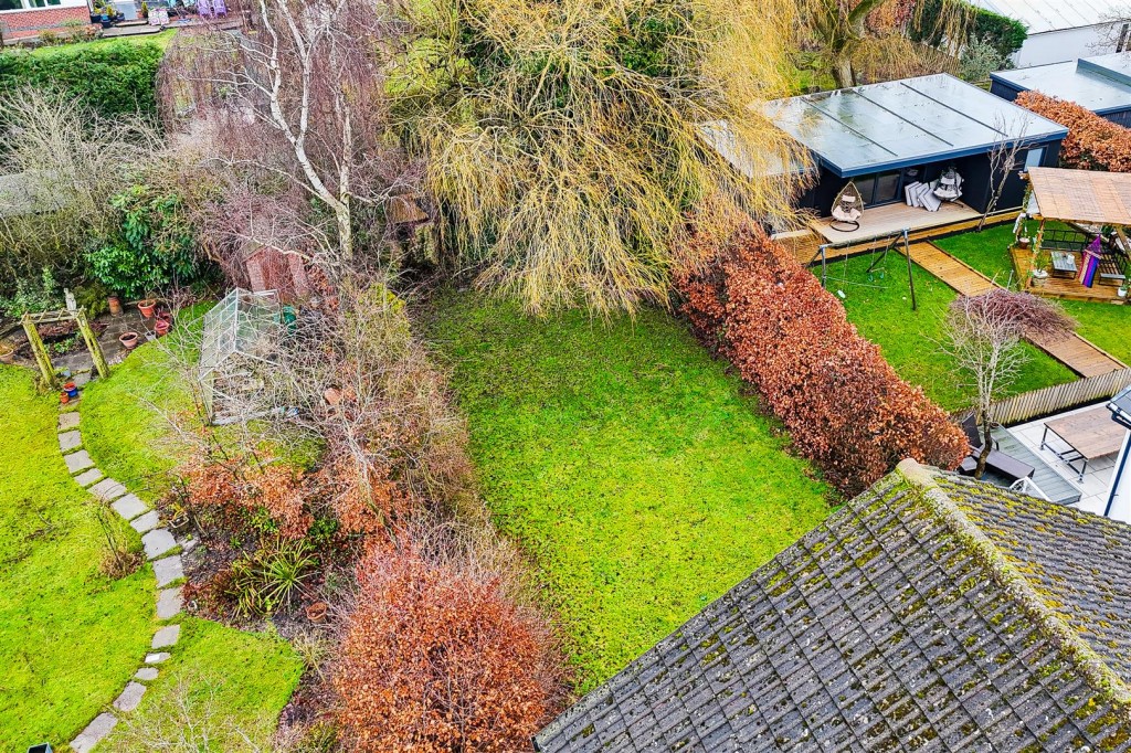 Mapperley Orchard, Arnold, Nottinghamshire, NG5 8AG