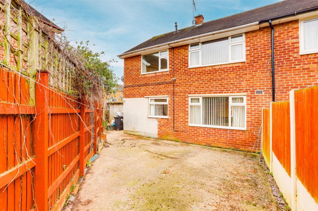 Mcintosh Road, Gedling, Nottinghamshire, NG4 4HR