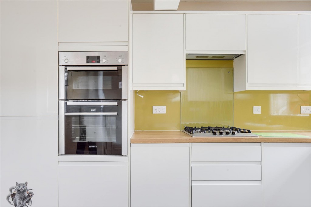 Mcintosh Road, Gedling, Nottinghamshire, NG4 4HR