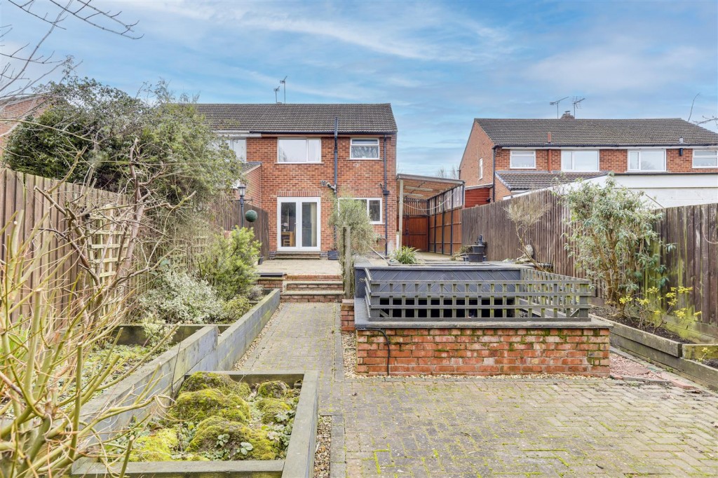Lakeside Avenue, Long Eaton, Derbyshire, NG10 3GJ