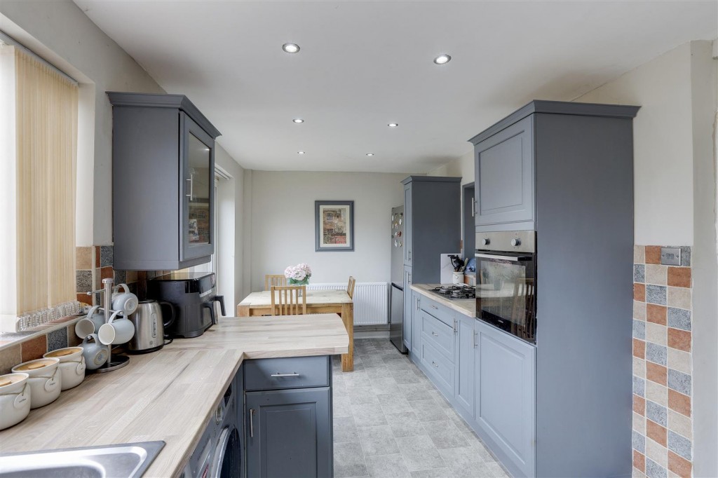 Lakeside Avenue, Long Eaton, Derbyshire, NG10 3GJ