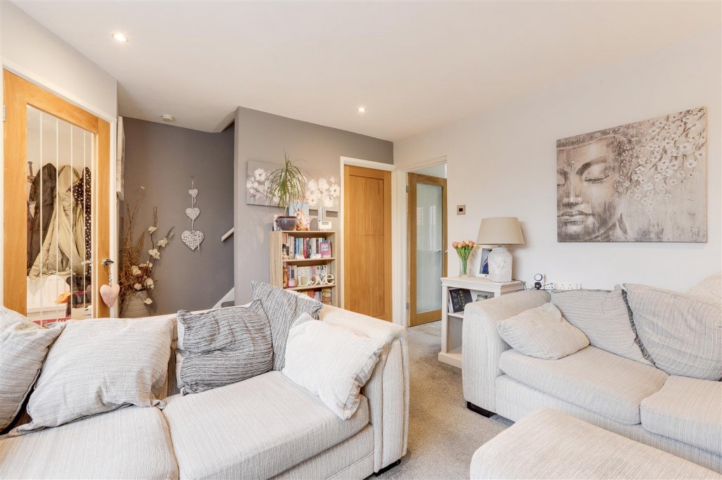 Lakeside Avenue, Long Eaton, Derbyshire, NG10 3GJ
