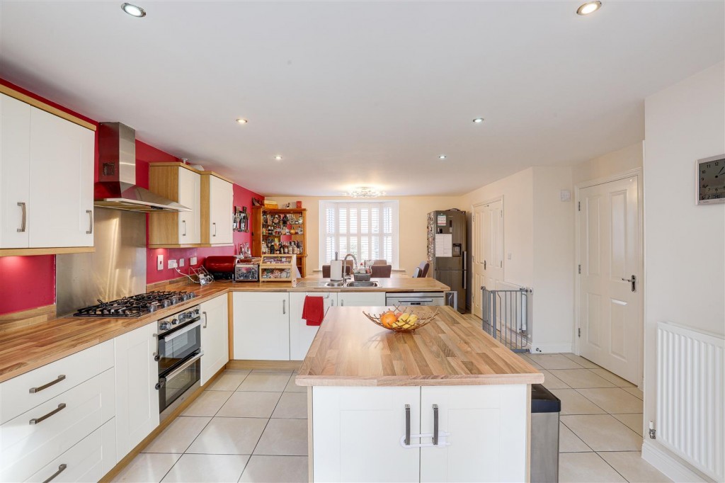 Osprey Grove, Hucknall, Nottinghamshire, NG15 8HG